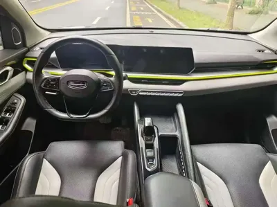 Geely Binyue 2022, 65000 км, за 8128.65 USD