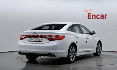 Hyundai Grandeur 2015, 41399 км, за 5984.91 USD