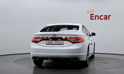 Hyundai Grandeur 2015, 41399 км, за 5984.91 USD
