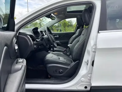 Jeep Cherokee 2019, 91000 км, за 8504.84 USD - фото 7