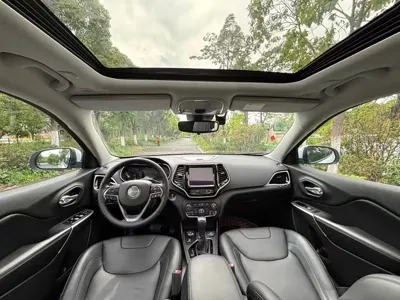 Jeep Cherokee 2019, 91000 км, за 8504.84 USD - фото 9