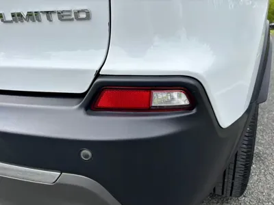 Jeep Cherokee 2019, 91000 км, за 8504.84 USD - фото 18