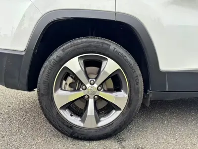Jeep Cherokee 2019, 91000 км, за 8504.84 USD - фото 19