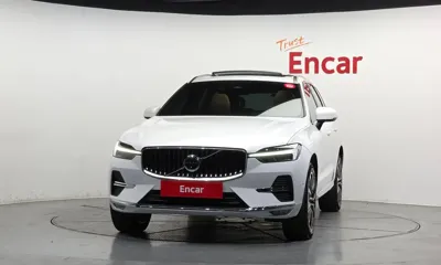 Volvo XC60 2023, 10676 км, за 32178.37 USD