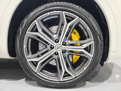 Maserati Levante 2023, 3219 км, за 61106.39 USD