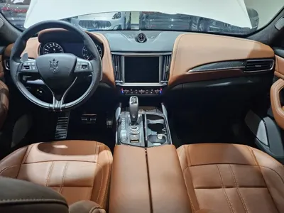 Maserati Levante 2023, 3219 км, за 61106.39 USD - фото 7