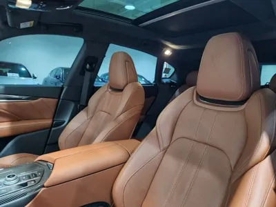 Maserati Levante 2023, 3219 км, за 61106.39 USD - фото 10