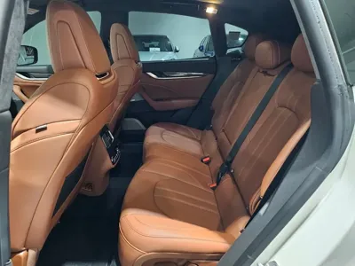 Maserati Levante 2023, 3219 км, за 61106.39 USD - фото 14