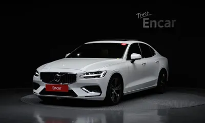 Volvo S60 · 2021 год