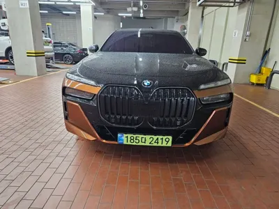 BMW i7 2026, 10400 км, за 97068.62 USD - фото 6