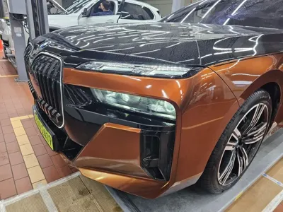 BMW i7 2026, 10400 км, за 97068.62 USD - фото 7