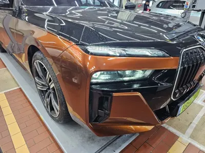 BMW i7 2026, 10400 км, за 97068.62 USD - фото 15
