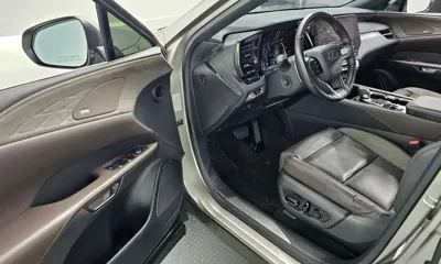 Lexus RX 2023, 63223 км, за 48247.34 USD - фото 10