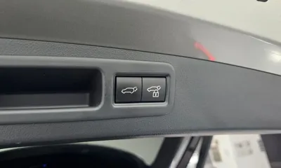 Lexus RX 2023, 63223 км, за 48247.34 USD - фото 20