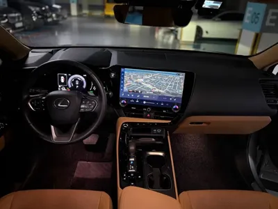 Lexus NX 2025, 13400 км, за 28882.76 USD - фото 9