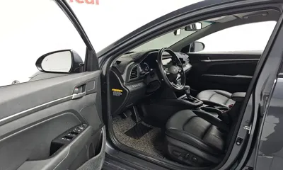 Hyundai Avante 2020, 65982 км, за 8736.18 USD - фото 10