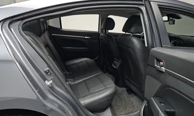 Hyundai Avante 2020, 65982 км, за 8736.18 USD - фото 12