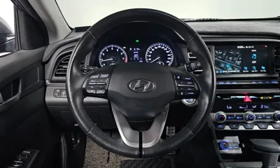 Hyundai Avante 2020, 65982 км, за 8736.18 USD - фото 13
