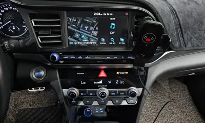 Hyundai Avante 2020, 65982 км, за 8736.18 USD - фото 14