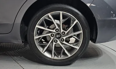 Hyundai Avante 2020, 65982 км, за 8736.18 USD - фото 21