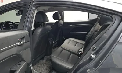 Hyundai Avante 2020, 65982 км, за 8736.18 USD - фото 26
