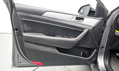 Hyundai Sonata 2019, 73280 км, за 9051.24 USD - фото 24