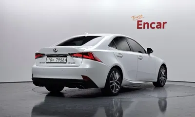 Lexus IS 2019, 137785 км, за 13742.98 USD