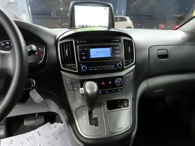 Hyundai Starex 2020, 117031 км, за 11027.96 USD - фото 11