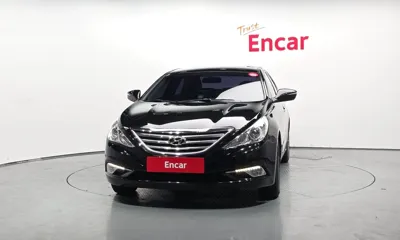 Hyundai Sonata 2013, 154271 км, за 2927.4 USD