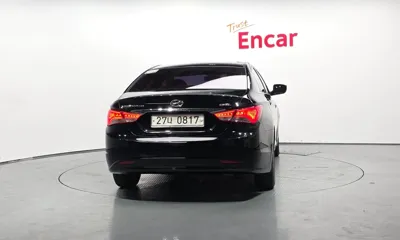 Hyundai Sonata 2013, 154271 км, за 2927.4 USD