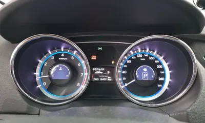 Hyundai Sonata 2013, 154271 км, за 2927.4 USD - фото 8