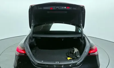 Mercedes-Benz E-Class 2023, 30755 км, за 28080.6 USD - фото 20