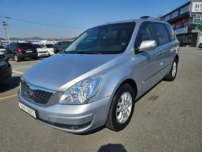 Kia Canival · 2011 год