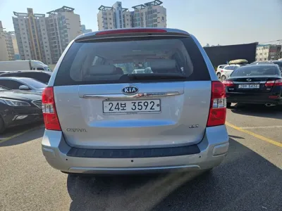 Kia Canival 2011, 192000 км, за 2116.3 USD