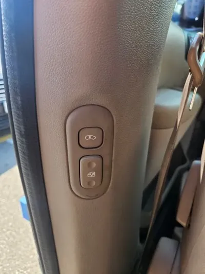 Kia Canival 2011, 192000 км, за 2116.3 USD - фото 10