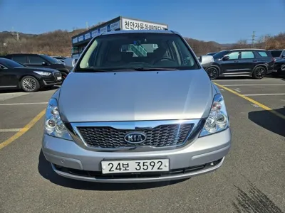 Kia Canival 2011, 192000 км, за 2116.3 USD - фото 15