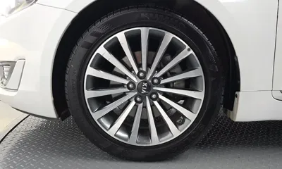 Kia K7 2016, 96413 км, за 4529.34 USD