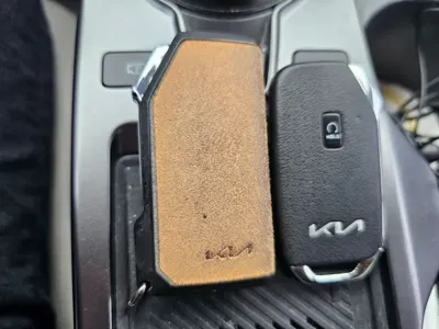 Kia EV6 2022, 104000 км, за 17723.51 USD - фото 20