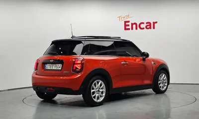 MINI Cooper 2019, 71706 км, за 7296.42 USD