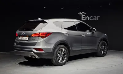 Hyundai Santafe 2016, 92300 км, за 9712.59 USD