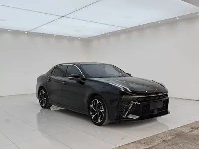 Lynk & Co 03 2023, 40000 км, за 11562.05 USD