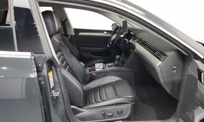 Volkswagen Arteon 2019, 59677 км, за 13976.46 USD - фото 11