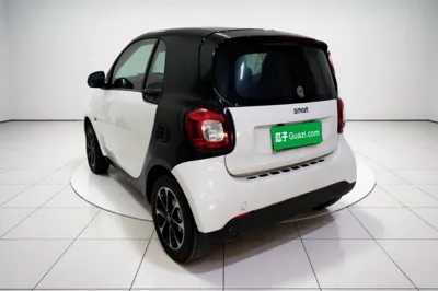 Smart Fortwo 2015, 82000 км, за 7649 USD