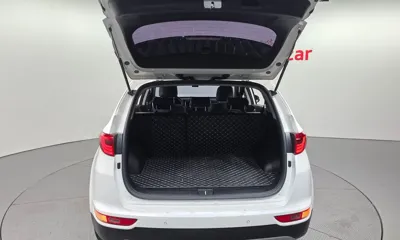 Kia Sportage 2018, 116301 км, за 8861.76 USD - фото 31