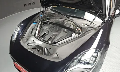 Porsche Panamera 2023, 15661 км, за 86540.31 USD - фото 6