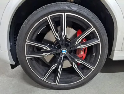 BMW X6 2024, 9938 км, за 0 USD