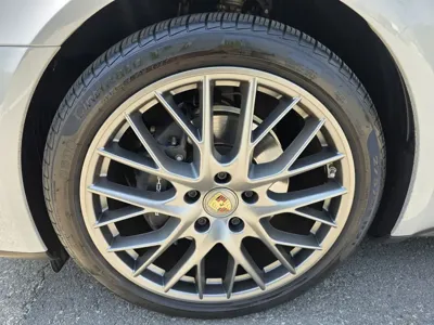 Porsche Panamera 2022, 24903 км, за 71985.77 USD - фото 6