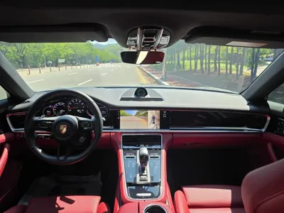 Porsche Panamera 2022, 24903 км, за 71985.77 USD - фото 7