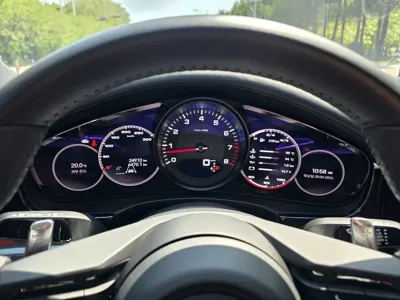 Porsche Panamera 2022, 24903 км, за 71985.77 USD - фото 9
