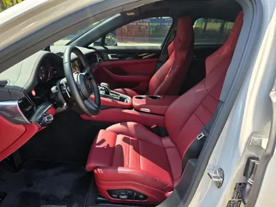 Porsche Panamera 2022, 24903 км, за 71985.77 USD - фото 11